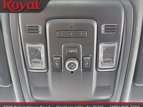 Used 2022 GMC Yukon Denali AWD/4WD image 15