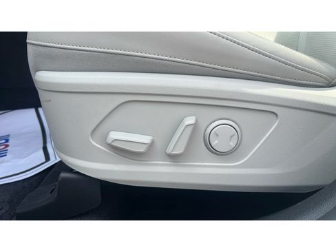 Used 2026 Kia Sorento S w/ S Panoramic Sunroof Package FWD image 11