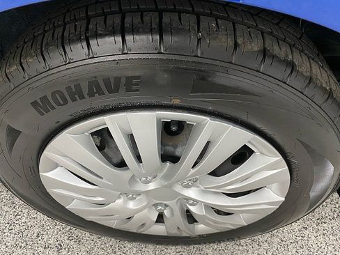 Used 2013 Nissan Versa SV image 20