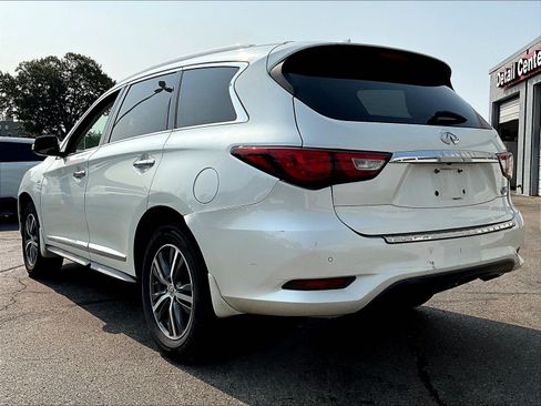 Used 2017 INFINITI QX60 Luxe w/ Premium Plus Package AWD/4WD image 3