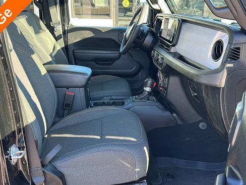 Used 2025 Jeep Wrangler Unlimited Sport S 4xe AWD/4WD image 32