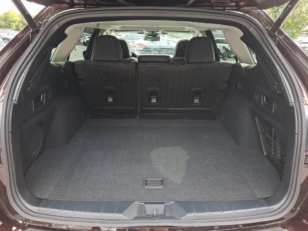 Used 2025 Subaru Outback Touring AWD/4WD image 30