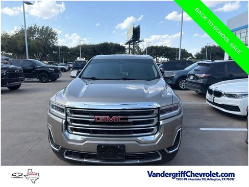 Used 2022 GMC Acadia SLE FWD image 2