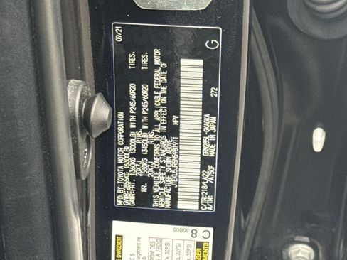 Used 2022 Toyota 4Runner Limited AWD/4WD image 29