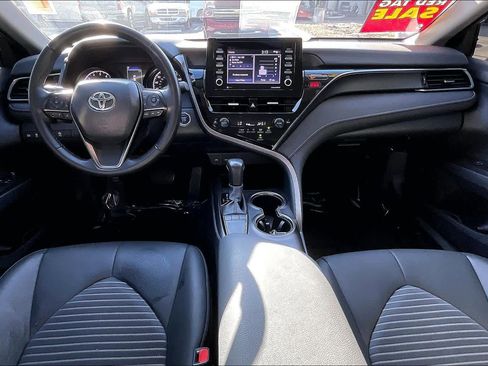 Used 2024 Toyota Camry SE image 14