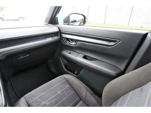 Used 2023 Honda CR-V Sport image 11