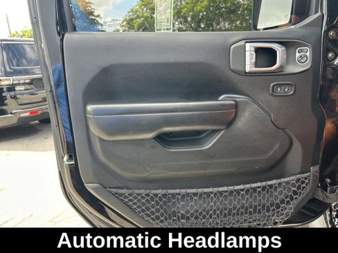 Used 2021 Jeep Wrangler Unlimited Sport AWD/4WD image 39
