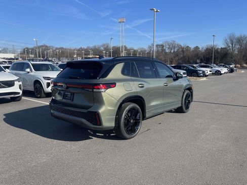 New 2026 Volkswagen Tiguan SE R-Line FWD image 7