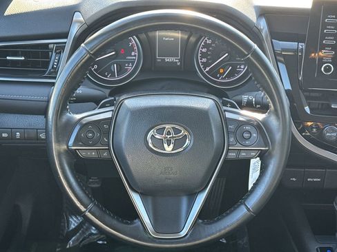 Used 2022 Toyota Camry SE image 23