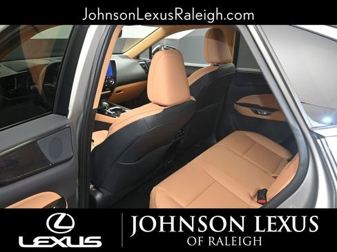 Used 2024 Lexus NX 350 AWD image 11