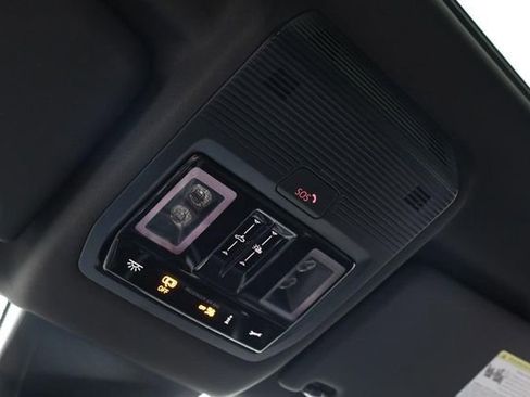 New 2026 Volkswagen Atlas Cross Sport SEL image 19