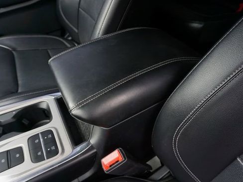 Used 2021 Ford Explorer Limited RWD image 33
