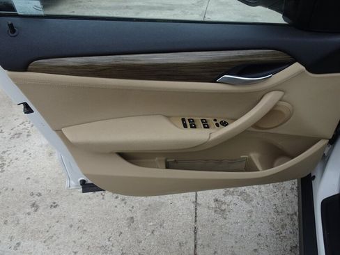Used 2014 BMW X1 xDrive28i AWD/4WD image 24