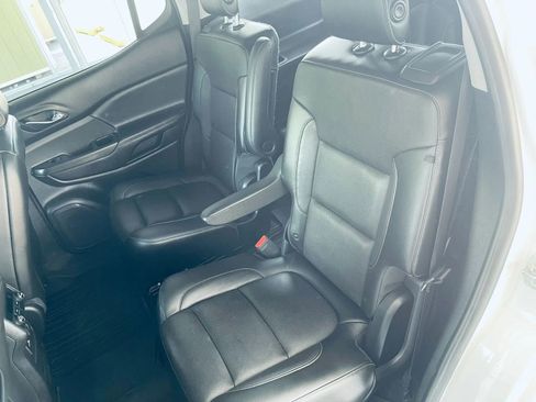 Used 2019 GMC Acadia SLT w/ LPO, Floor Liner Package AWD/4WD image 24