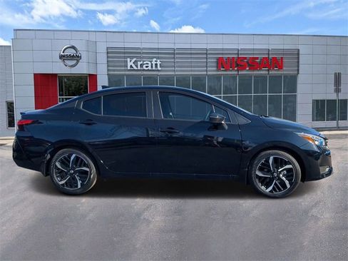 New 2025 Nissan Versa SR w/ Trunk Package image 2