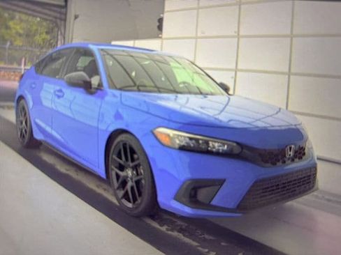 Used 2024 Honda Civic Sport image 1
