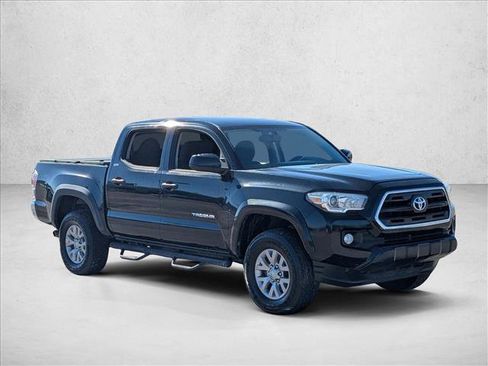 Used 2016 Toyota Tacoma SR5 image 3