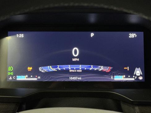 Used 2022 Jeep Grand Cherokee Overland w/ Luxury Tech Group IV image 18