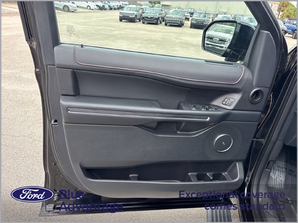 Certified 2022 Ford Expedition Max Limited AWD/4WD image 12