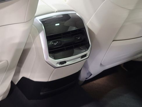 New 2026 BMW 760i xDrive w/ Executive Package AWD/4WD image 30