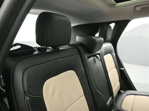 Certified 2021 Ford Escape Titanium w/ Titanium Elite Package image 28