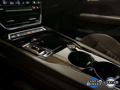 Used 2022 Audi e-tron GT Premium Plus image 50