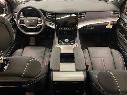 New 2023 Jeep Grand Wagoneer Series II w/ Premium Group II image 8