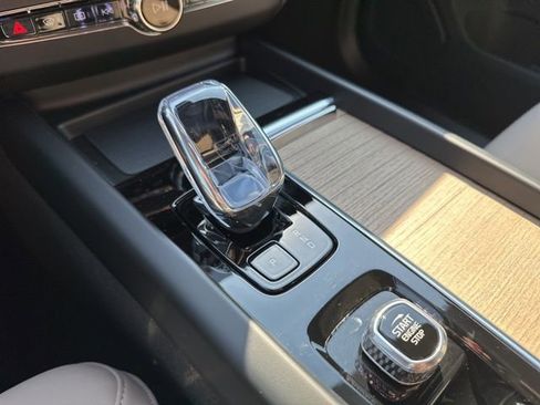 New 2026 Volvo XC60 B5 Plus w/ Protection Package Premier image 15