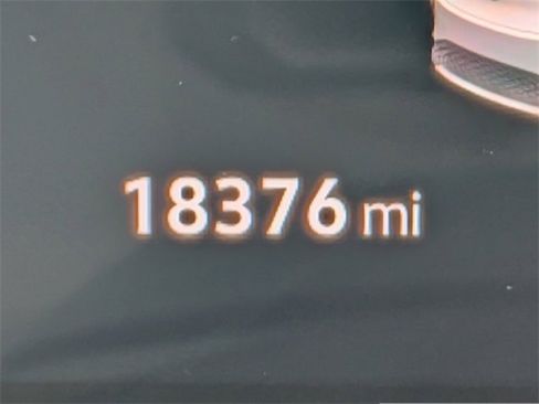 Used 2024 Volkswagen ID.4 S image 33