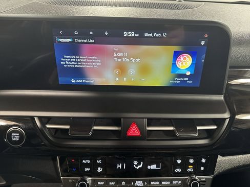 Certified 2025 Kia Seltos S image 21