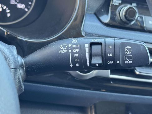 Used 2022 Kia Seltos S AWD/4WD image 21