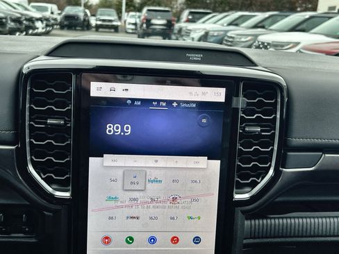 New 2025 Ford Ranger Lariat w/ FX4 Off-Road Package image 18