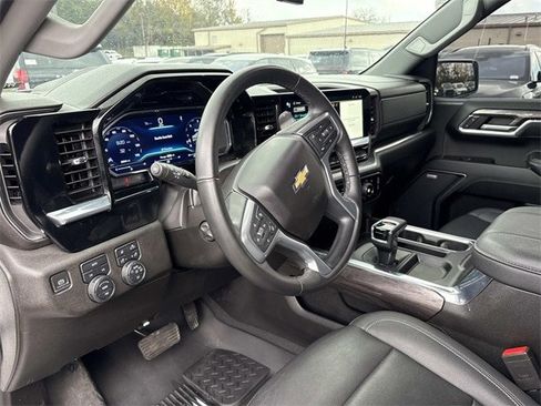 Used 2023 Chevrolet Silverado 1500 LTZ image 28