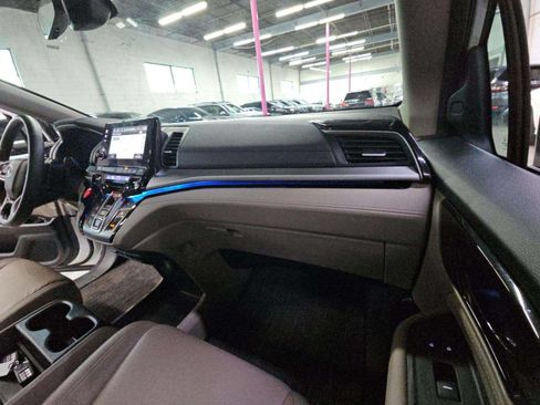 Used 2024 Honda Odyssey Touring image 16