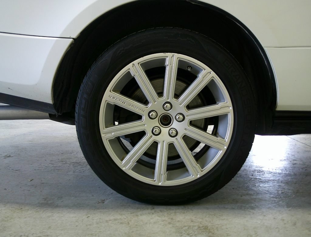 Used 2012 Land Rover Range Rover Supercharged AWD/4WD image 13
