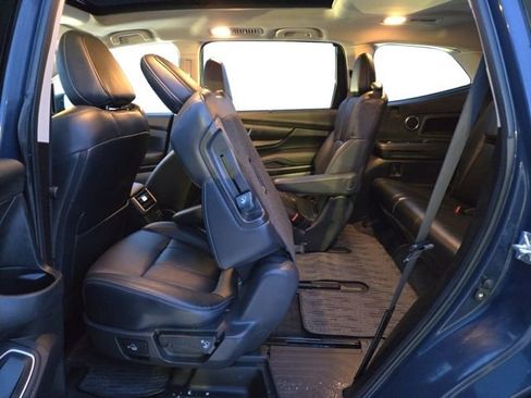 Used 2024 Subaru Ascent Limited w/ Technology Package image 14