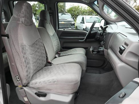 Used 2000 Ford F350 XLT image 37