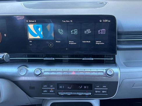 Used 2025 Hyundai Kona SEL image 18