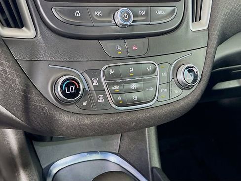 Used 2024 Chevrolet Malibu LT image 13