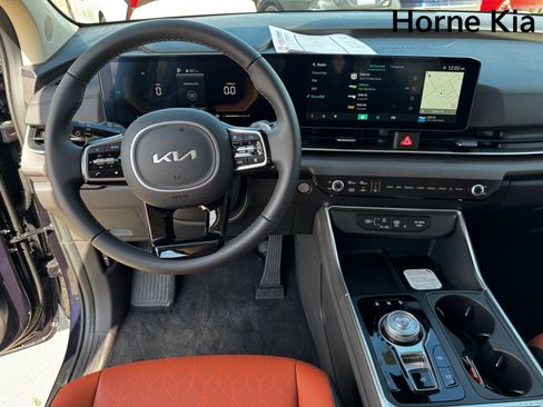 New 2026 Kia Carnival EX image 14