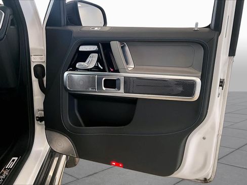 Used 2025 Mercedes-Benz G 580 w/ EQ Technology image 21