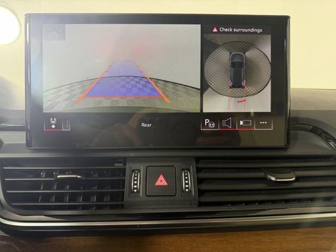 Certified 2023 Audi Q5 e Prestige w/ Prestige Package image 16