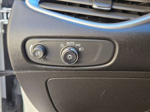 Used 2024 Chevrolet Malibu LT image 23