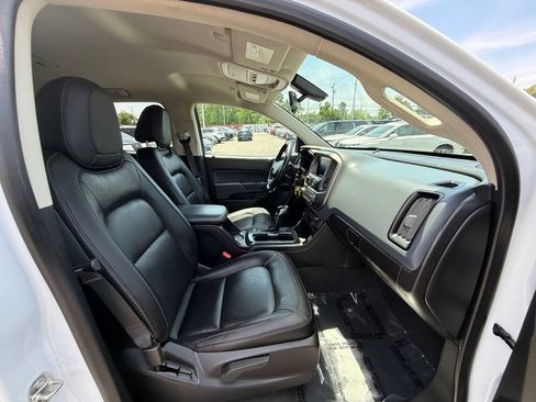 Used 2022 Chevrolet Colorado Z71 AWD/4WD image 26