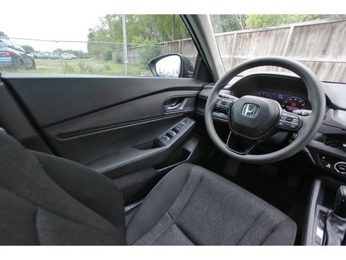 Used 2024 Honda Accord EX image 9