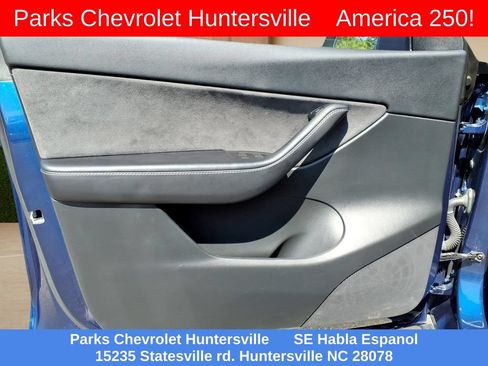 Used 2022 Tesla Model Y Performance AWD/4WD image 19