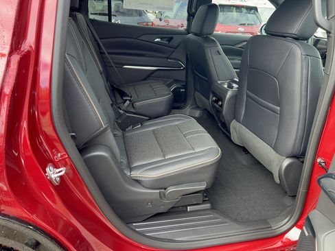 New 2026 Chevrolet Traverse High Country w/ LPO, Floor Liner Package image 5