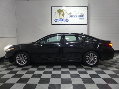 Used 2021 Toyota Avalon XLE FWD image 7