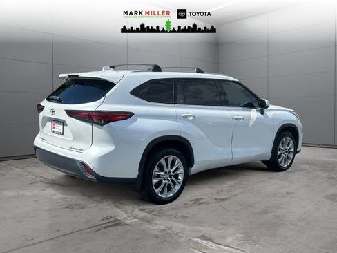 Used 2023 Toyota Highlander Limited AWD/4WD image 5