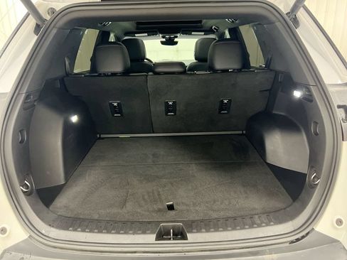 Used 2025 Chevrolet Equinox RS w/ Safety and Technology Package AWD/4WD image 25